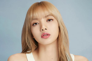 Lisa-Blackpink-Singer